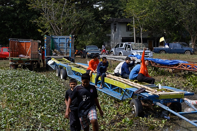 Phimai boat races-2013-063